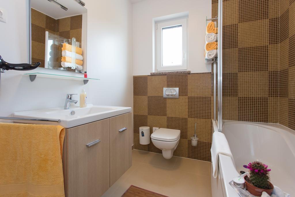 Apartment Soni A4 Krk Town Kültér fotó